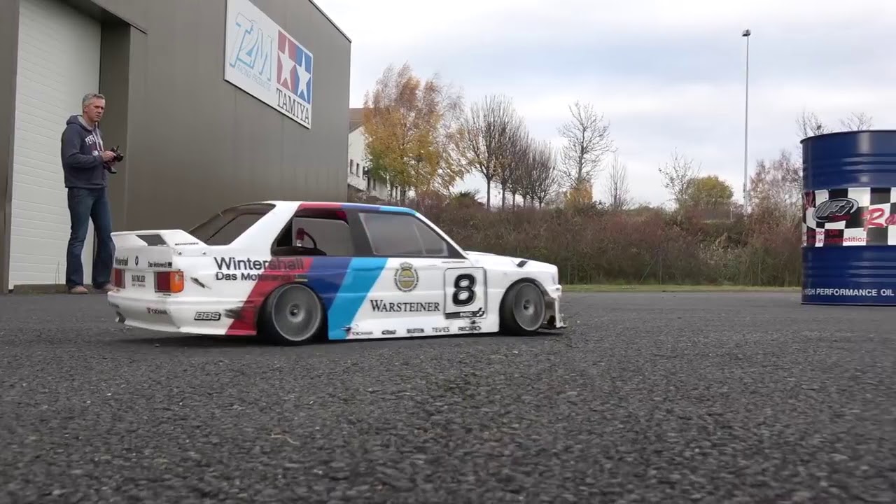 HOBBY CENTER MOROCCO ....FG BMW M3 E30 drift ..... 26cc