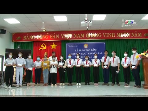 Video Hội Khuyến học phường Hắc Dịch, thị xã Phú Mỹ trao 106... - YouTube