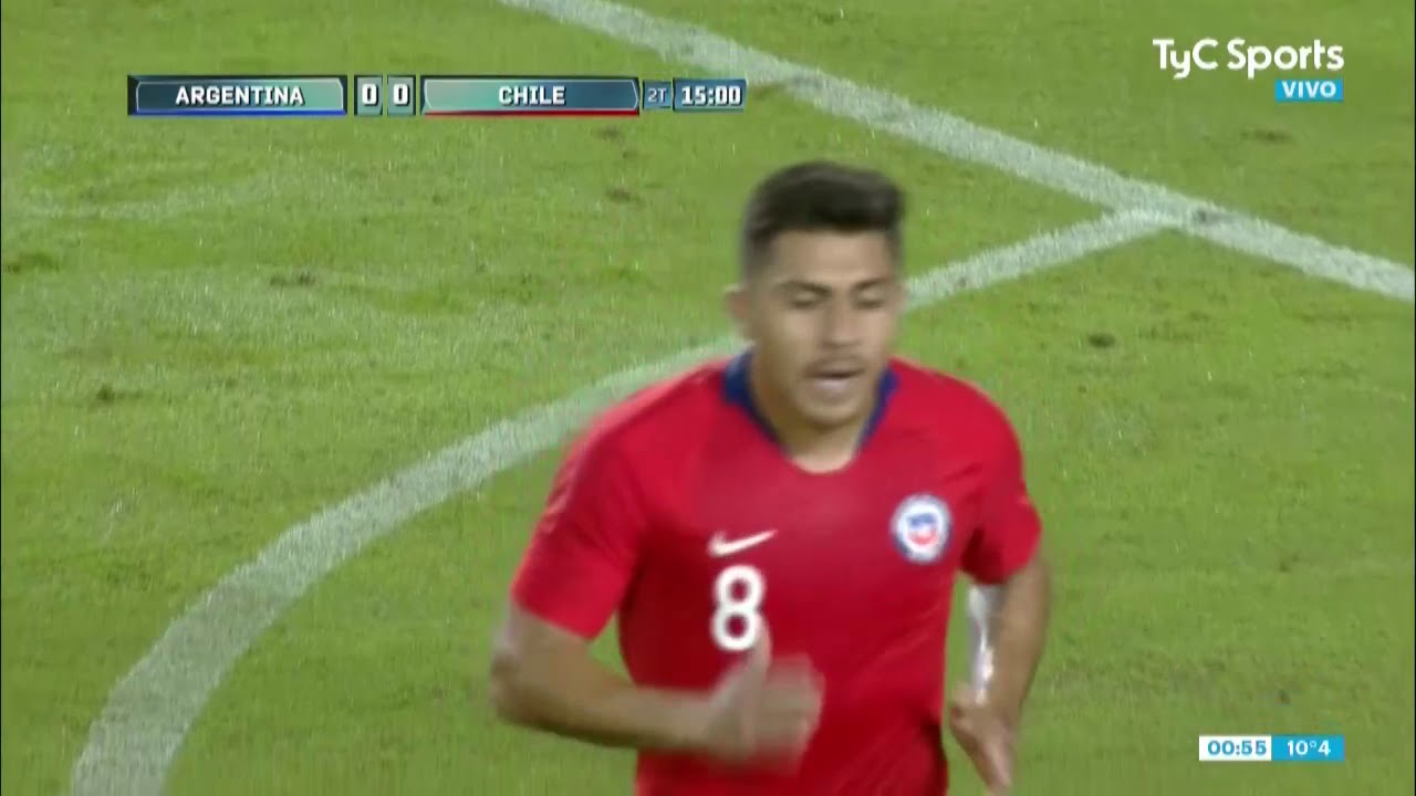 Argentina-Chile: El tiro de Pinares en el travesaño amistoso brasil 2019