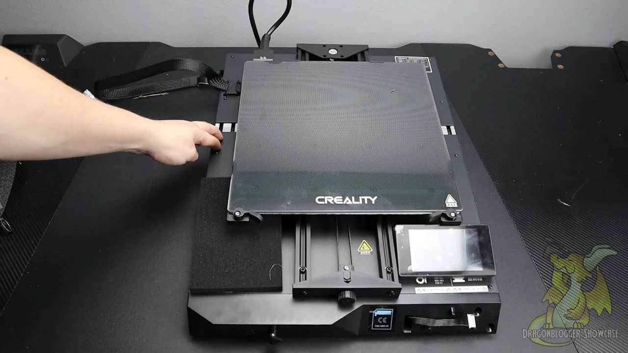 How to Assemble the Creality CR 10 3D Printer - YouTube