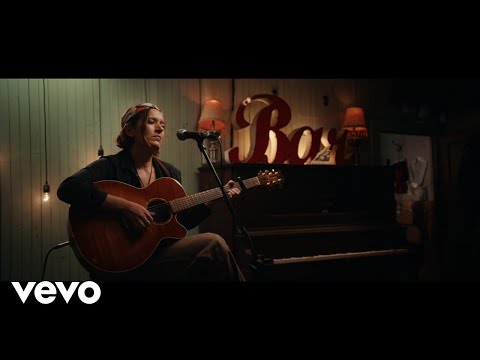 Sarah Vanderzon - Fortune Teller (Live From The Loft)