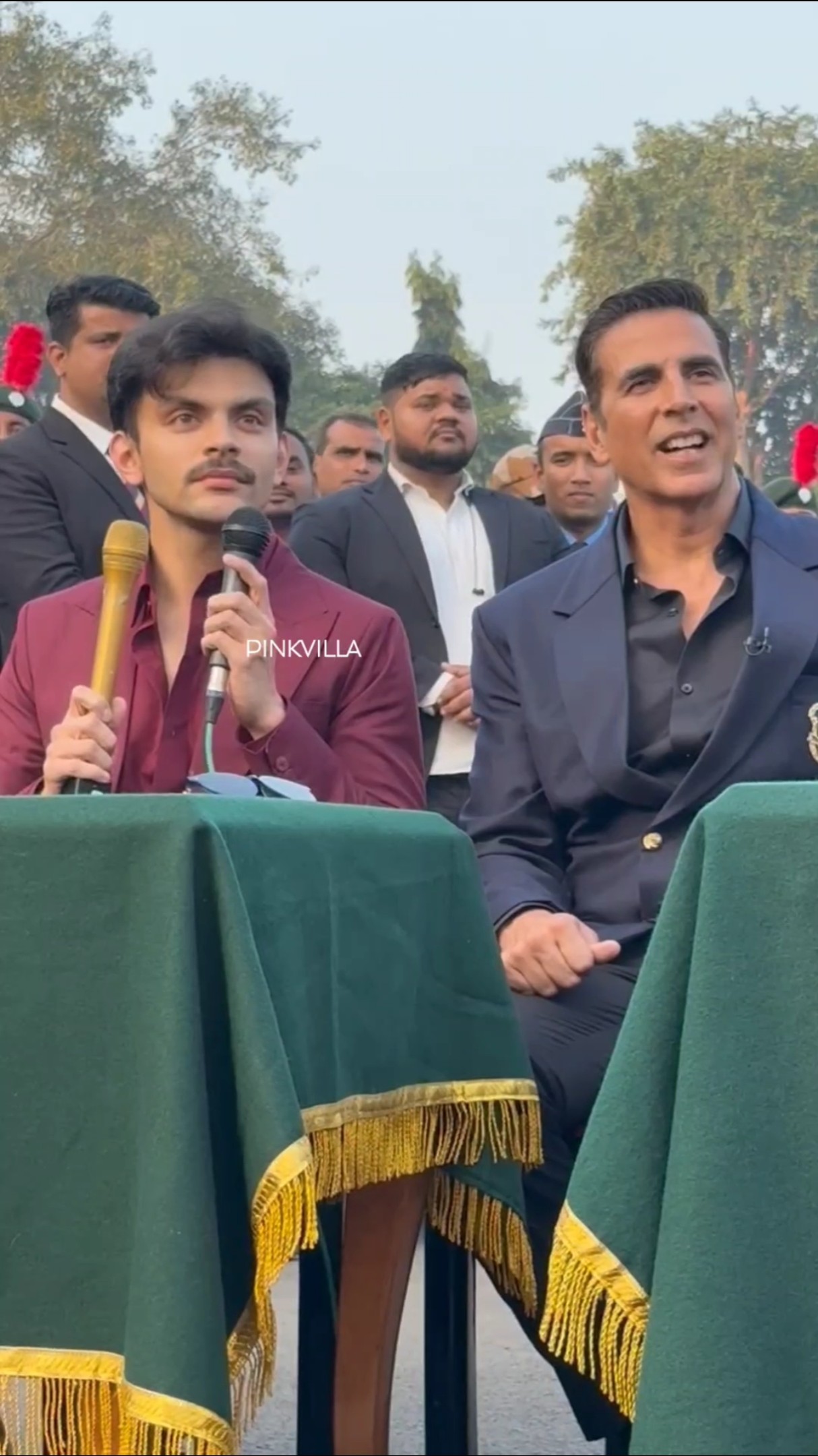 Akshay Kumar \u0026 Veer Pahariya SING TOGETHER As They Promote Their Film | #shorts #bollywood #trending
