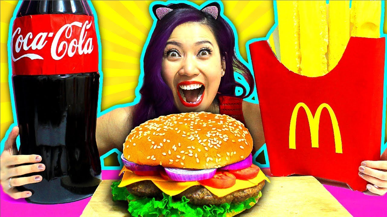 GIANT HAMBURGER COMBO-Giant Coke, Giant Fries!