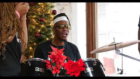 TO OUR TROOPS (MERRY CHRISTMAS)   MARK MAXEY