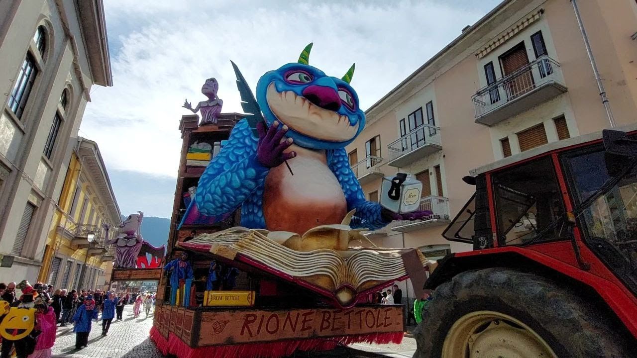 Carnevale di Borgosesia 2024 - 2° Corso Mascherato | Prospettiva II