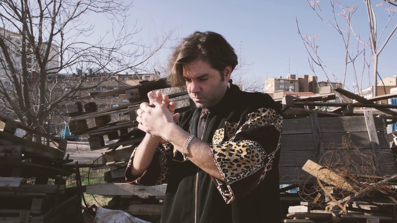 Watch Joe Crepúsculo con Tomasito  - Todo lo bello es Gratis 2018 (video oficial) on YouTube Watch Joe Crepúsculo con Tomasito  - Todo lo bello es Gratis 2018 (video oficial) on YouTube