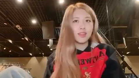 Rose BLACKPINK cover song "Can't help falling in l...