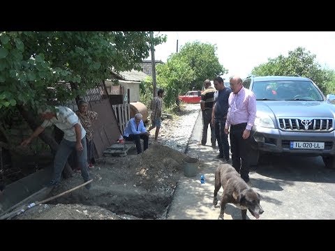 კვარხეთელები გორის მერს წინასაარჩევნო დაპირებებს ახსენებენ 04.07.2018