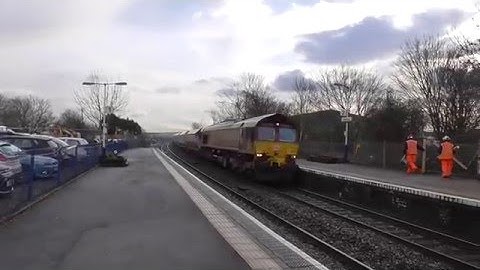 66017 with Hayes & harlington to Moreton on lugg empty stone train