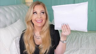 Lucky Bag? PÜR Cosmetics Mystery Bag | $20 for $115 of Product
More Info Below↘️ Was this PUR Cosmetics Mystery Bag a Lucky Bag or a waste of money? What do you think? Loved chatting and talking lashes with you too. xoxoxo - Nicole
This is the final value:
Big Look Lengthening Mascara $21
Contour Diaries Palette Ultra Matte Contour Kit $32
Cease Crease Eyeshadow Primer $18 (but it is currently on sale for $8)
PUR Maximum Coverage Brush (that came out in two pieces): I cannot find this so guessing $12 - although Id never pay $12 for this brush.
PUR On Pointe Eyeliner $19
Makeup Bag: Cannot find this but giving it $5
TOTAL: $107 (using the sale price for the shadow primer I get: $97
SO - NOT $115 worth of product but certainly worth the $20 I paid.
Find it here if it is still available: http://go.magik.ly/ml/a26l/
If you enjoy my content - please subscribe.
******************************************************************
Connect with me on Instagram, Twitter, Snapchat, Periscope & Facebook: @YayOrNayNicole
and find me on Facebook at: http://on.fb.me/1KtrX8l
******************************************************************
Hi, Im Nicole, thanks for watching my video! Make sure to check out my other videos where youll find my best skincare and makeup tips, subscription box reviews, cooking videos and more.
******************************************************************
My discount codes and referral links:
eBates: get a $10 credit after your first purchase: http://bit.ly/2fuRJp4
Hello Fresh meals: For $40 off your 1st box, use code S2L9EV or this link: www.hellofresh.com/raf-helloshare/?c=S2L9EV
$10 off of your first The Zoe Report Box Of Style: http://fbuy.me/cSZ3D
FabFitFun: Get $10 off of your first box using this link: http://xo.fff.me/cybJy.
Boxycharm: http://bit.ly/1N9tqRN
HauteLook:https://www.hautelook.com/invite/NSanchez184
******************************************************************
FTC: This video is not sponsored. If a product is noted with a * it was sent to me for consideration.
#yayornaynicole #over40beauty #Livinat50 #Over50Beauty Lucky Bag? PÜR Cosmetics Mystery Bag | $20 for $115 of Product