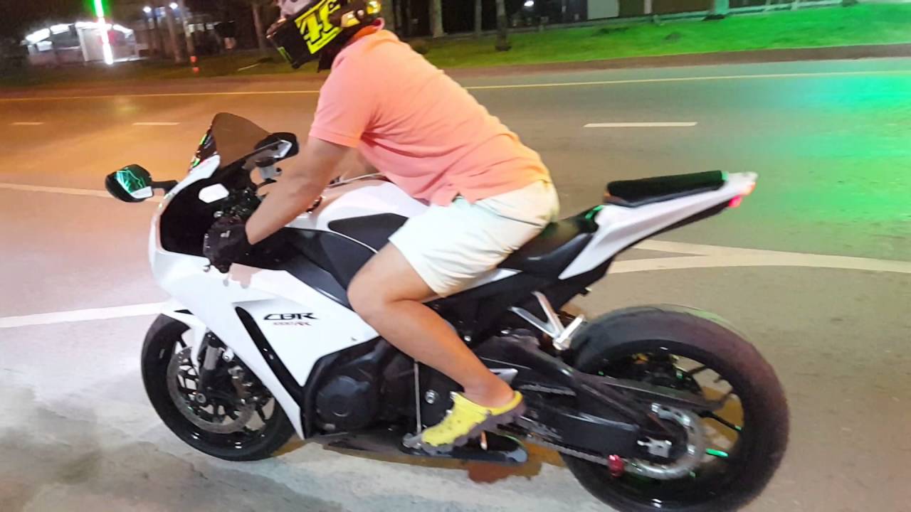 ลอง CBR1000rr ปี 2015 แรงจริงๆ ท่อขดต้นจัด ท่อลั่นมากๆ เข้าโค้งดี สนุกเลย Z800 เด็กๆไปทันที