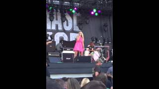 Elizabeth Lyons Blank Space summerfest 2015 Milwaukee