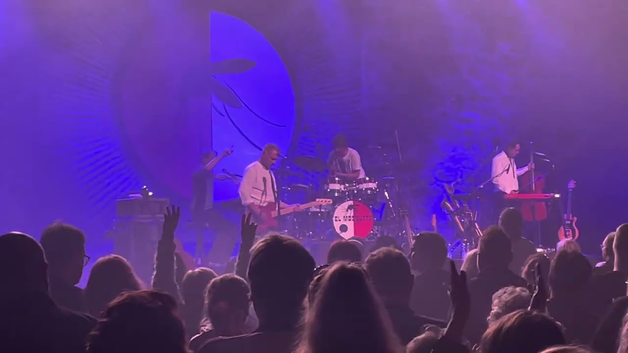 Rakkaudesta ja Tuulen selkään