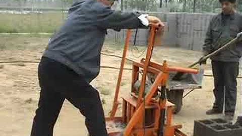 QMR 2-45 II concrete block machine