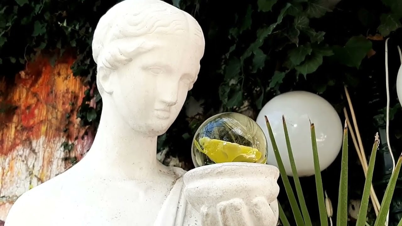 Leox Fresh - Worry (Official Visualizer)