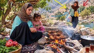 Download lagu Hadyeh and Helena after an exhausting day; a grilled chicken dinner in the heart of the mountains ❤️