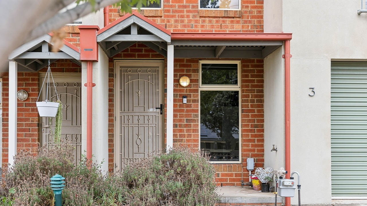 3 167 O' Shanassy Street, Sunbury