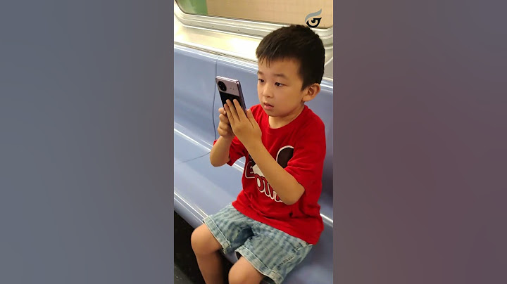 Capturing Mom's Best Smile. Son Photography in the Subway  | NYC Subway Story