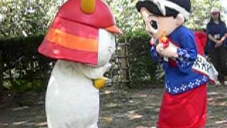 デレデレのひこにゃんとゆもみちゃんコラボ