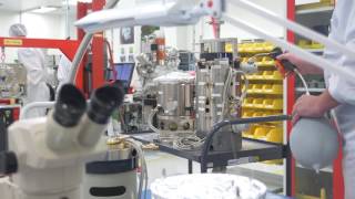 How Electron Microscopes Are Assembled | Cleanroom Precision & Vacuum Testing