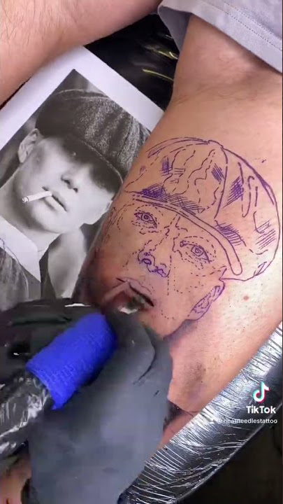 Peaky blinders tattoo #tommyshelby #tommyshelbytattoo #tattooing #tattootutorial #tattoovideo