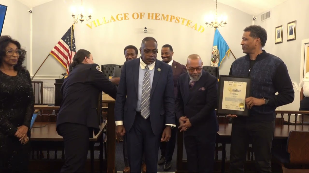 Заседание совета деревни Хемпстед