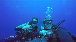 Diving the Devil's throat. Cozumel, Mexico