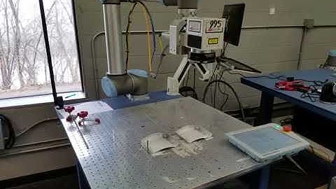 Robot fiber laser marking machine