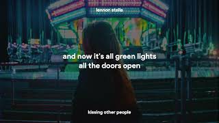 Lennon Stella - Kissing Other People (Lyrics)
