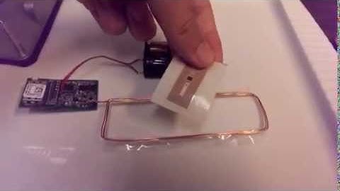 Demo of HF RFID Reader connected to Bluetooth and ext antenna