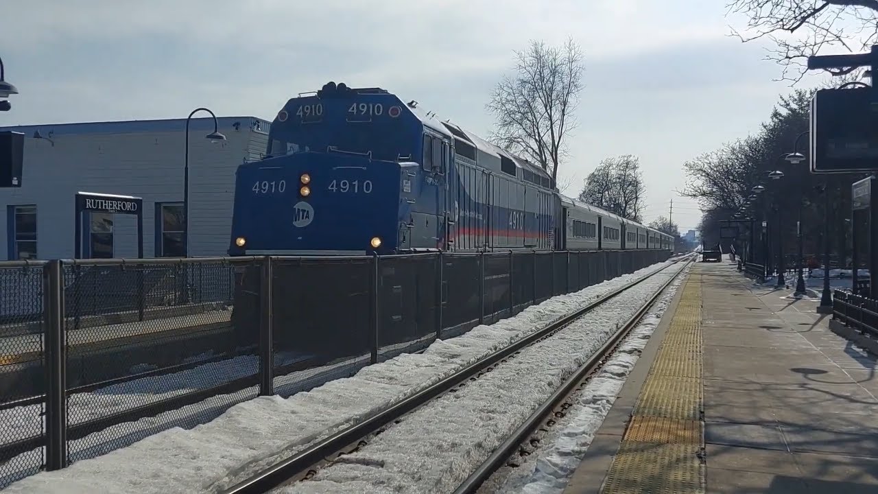 2 Trains on Valentine's Day at Rutherford