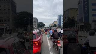 Roadplanet capturing beautiful city with vehicles everywhere