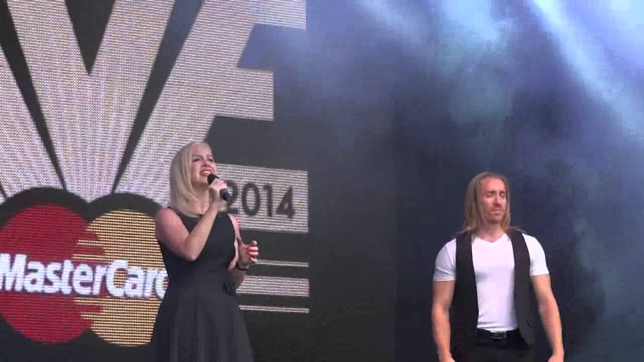 Vivienne Carlyle & Stuart Boother - Tell Me It's Not True @ West End Live 2014