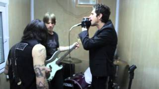 Janes Addiction - "Whores" Live Rehearsal @ Lollapalooza Chile 2011 chords