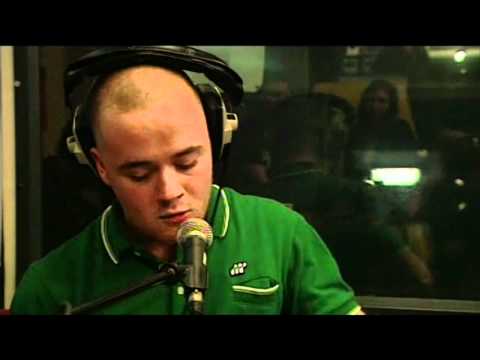 Maverick Sabre, Chris Moyles - Wonderwall