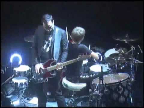 Muse - Drum & Bass Jam [live]