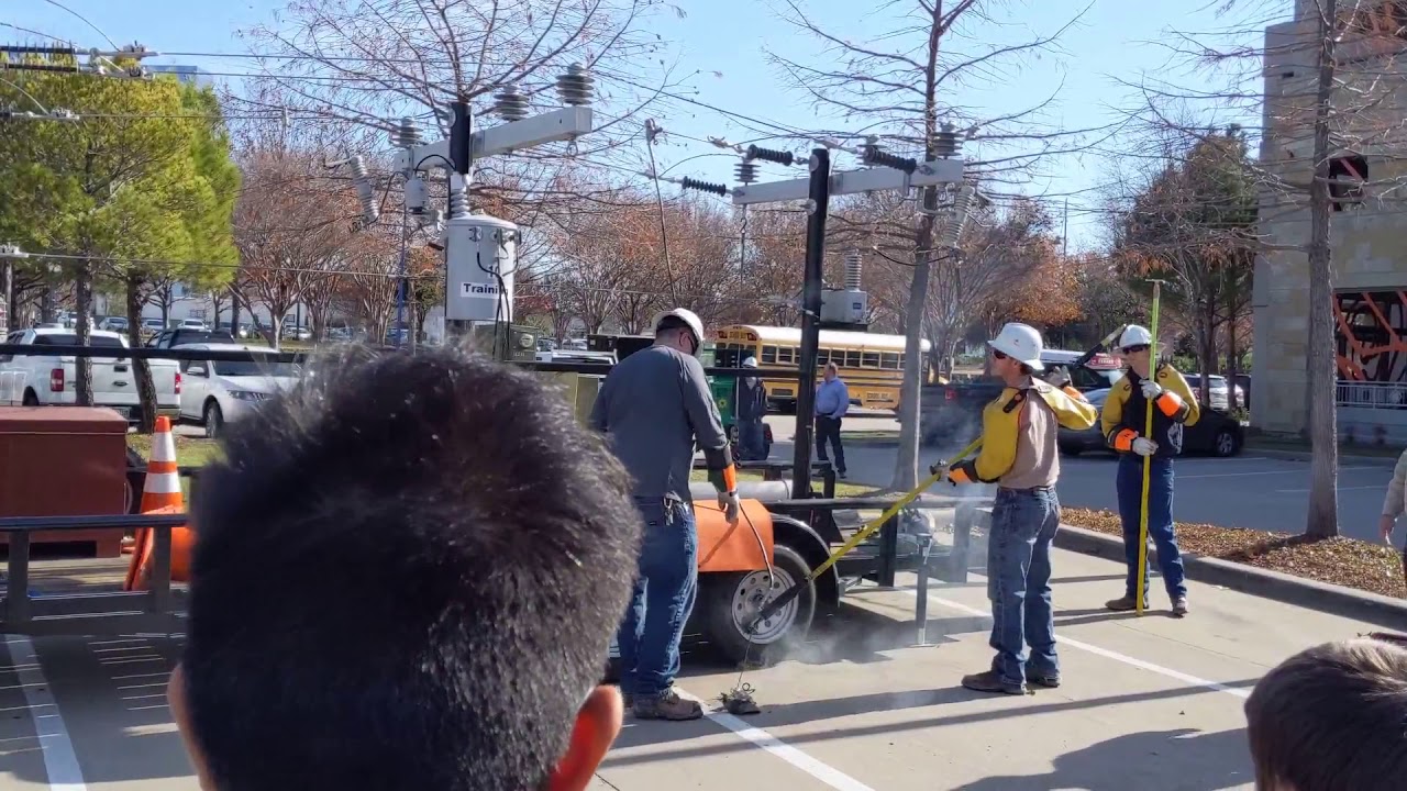 OnCor Arcing Demo at 2019 Texas BEST Robotics power line danger - YouTube
