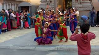 Diwali 2017 Carrum Downs Dancing by djgyixx 32 views 6 years ago 8 minutes, 5 seconds