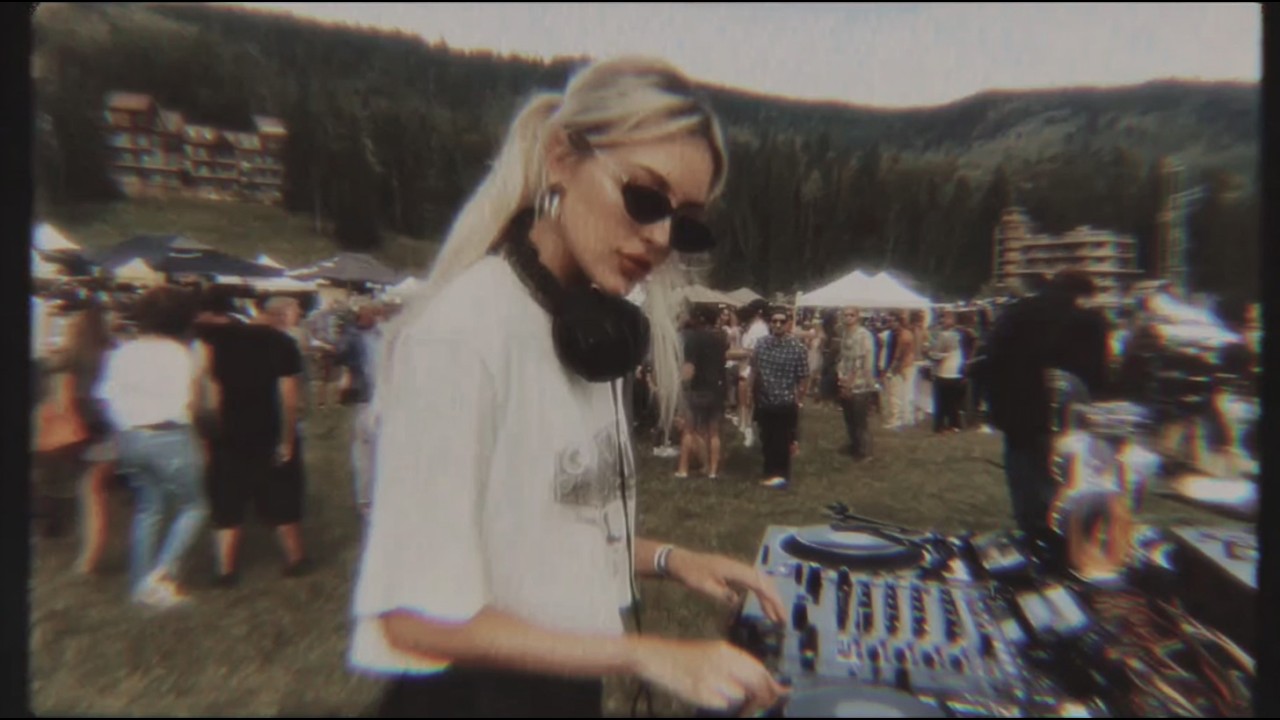 ambient airlines - exit the labyrinth