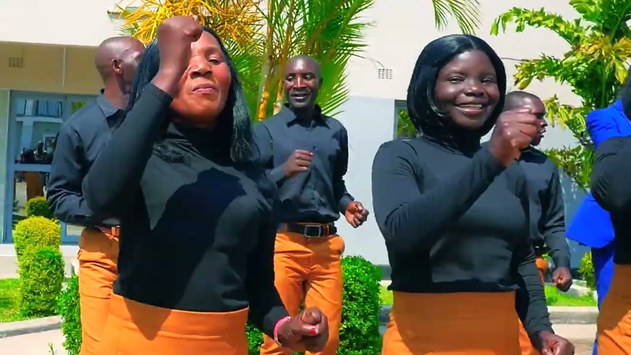 Angels Main Church Choir Kapiri central union Baptist church.