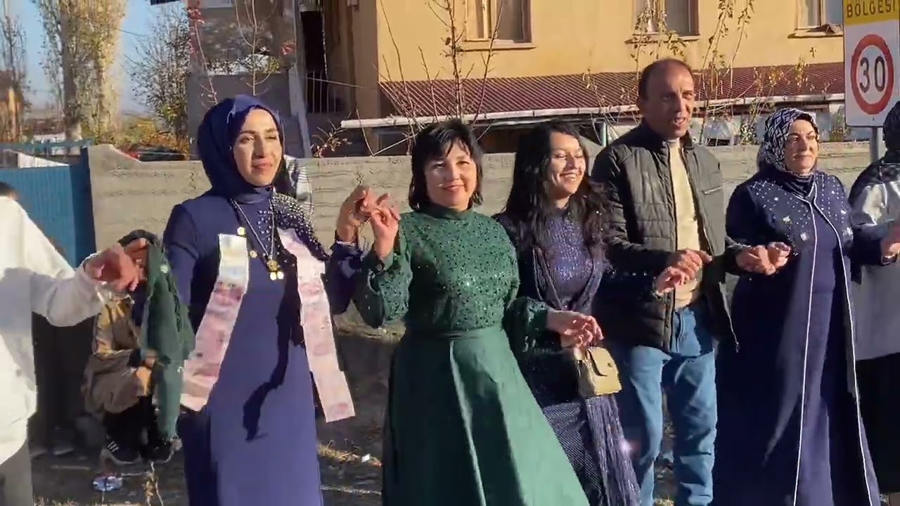 KAĞIZMAN AKDAM KÖYÜ YIKILIYOR 