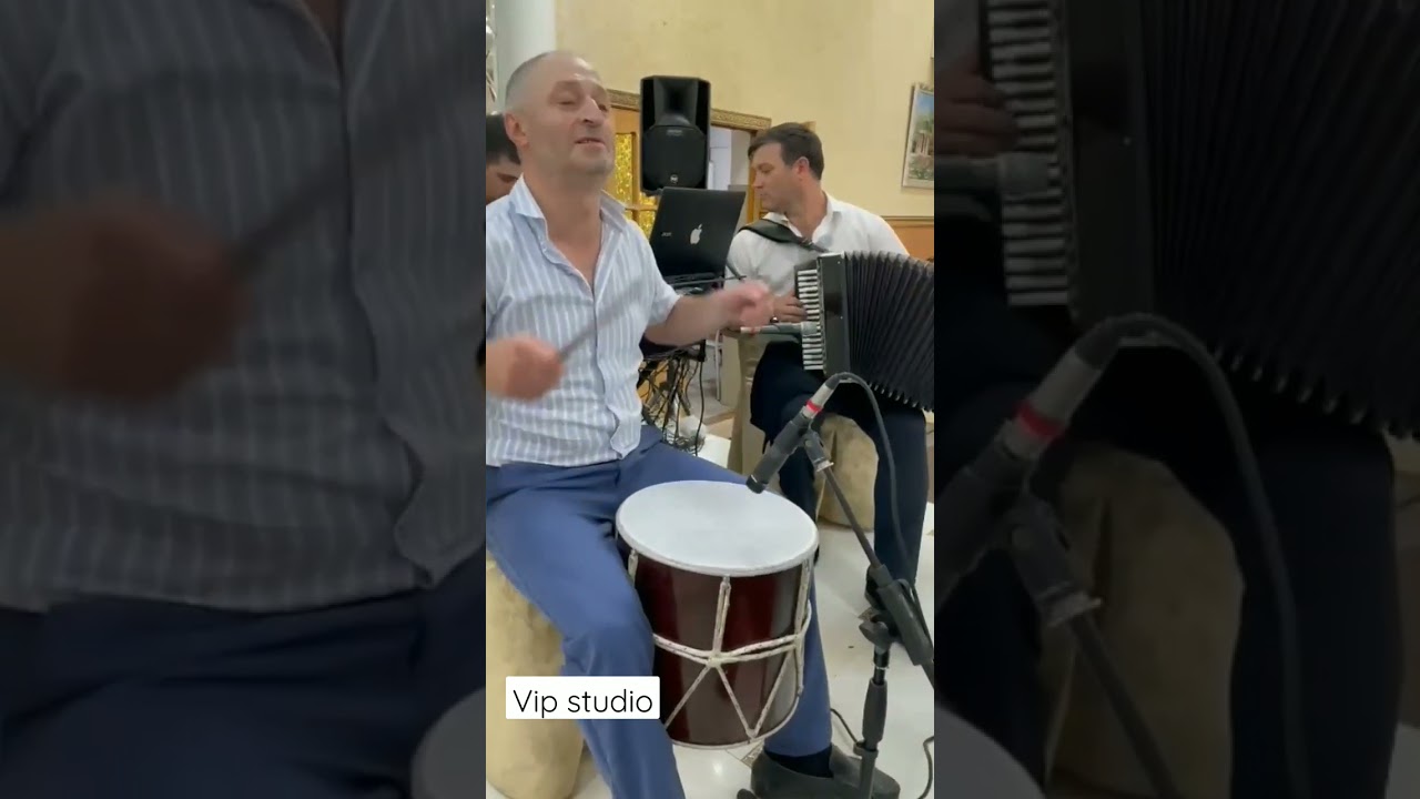 Парень зажигает  соло на  барабане 👍🔥 Лезгинка 👍👰