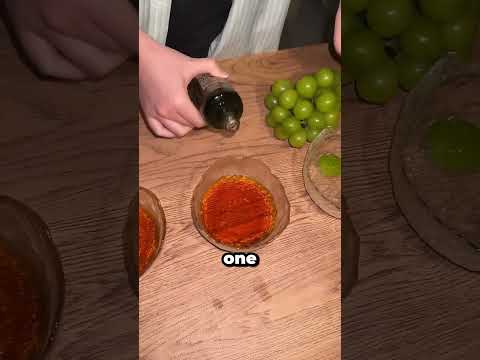 Цвет исчезает — но только с настоящим продуктом! 🧪🍓