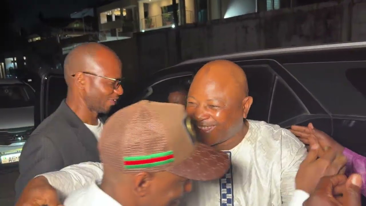 PATHÉ MOLOKO vient de faire une grosse surprise à CAMPBELL et au PDG de WEST AFRICA TV, M. BAKAYOKO