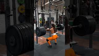 Watch Me Front Squat 280 LBS… You Won’t Believe This! 🤯🔥 #Shorts #HeavySquat #GymFlex