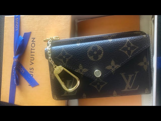Out w/ the old in w/ the new- Card Holder Recto Verso #louisvuitton