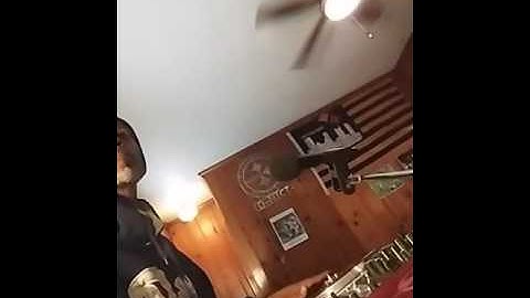 DjDatnignice cutting up Future "Damage" on Numark V7