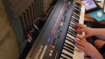 Roland Juno 6  - Clock the Arpeggiator with an iPad - Korg iElectribe