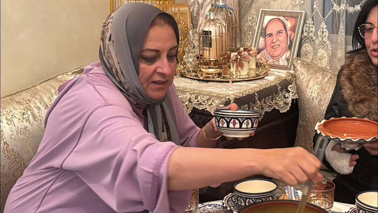 الصافية مشات لسوق وبوشحاكل بقا في الدار حرام على الصافية وحلال على رحيمو @WissalAli