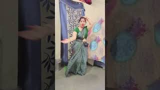 wada kara banaras ghumaiba/#performence #bhojpuridance #danceartistry #indiandance #dancecraze🪩